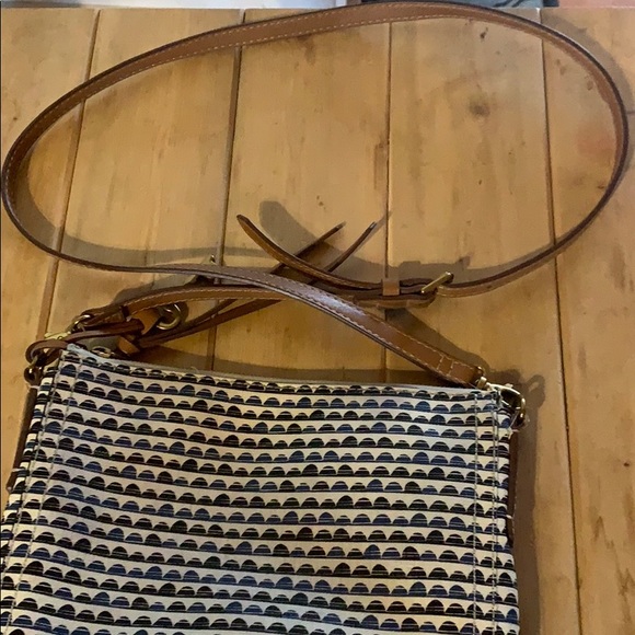 ✨Fossil✨ crossbody - Picture 4 of 6